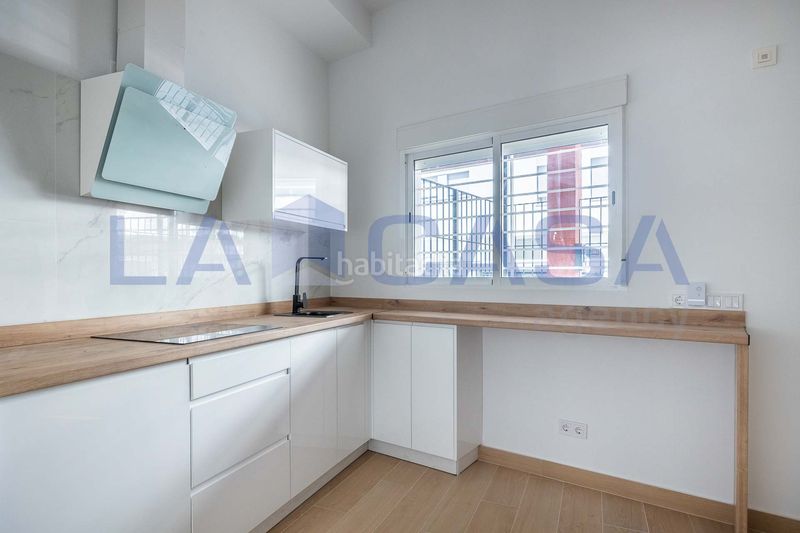Foto cdaa9064-4bfc-4810-8d80-b15284eb0558. Planta baixa a Cruz Roja Sevilla