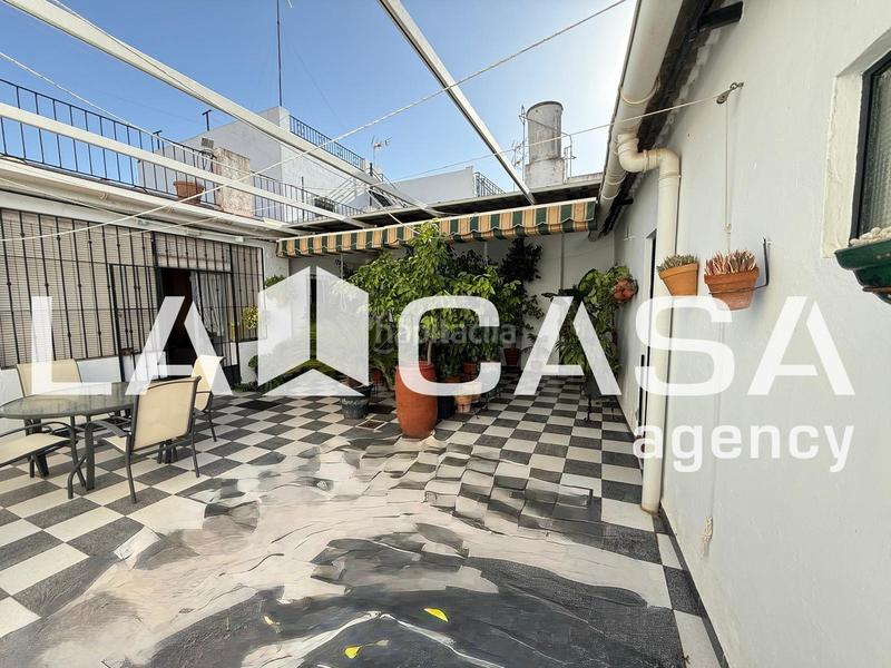 Foto 9589a090-4f1f-4521-b193-007a12944e95. Maison dans Centro - Doña Mercedes Dos Hermanas