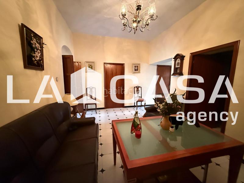 Foto 97c40eda-1d01-497b-afeb-5cf4e7261f08. Maison dans Centro - Doña Mercedes Dos Hermanas