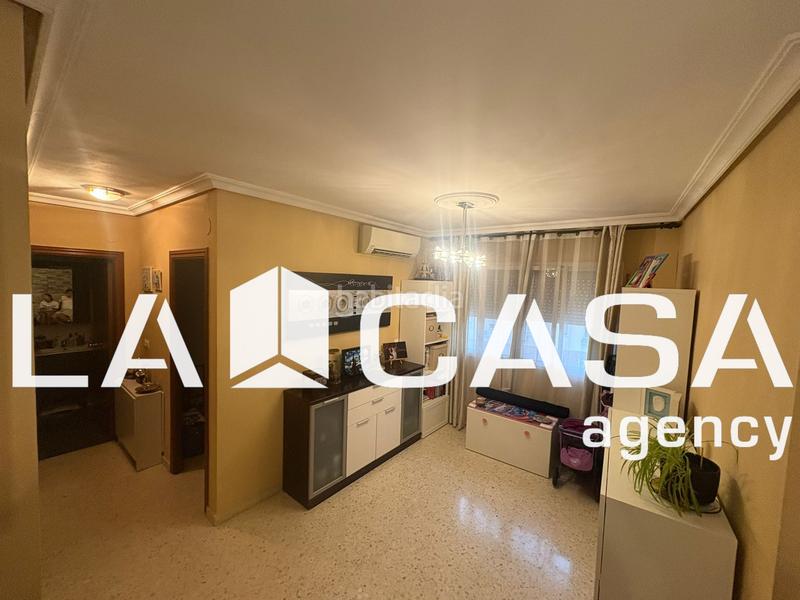 Foto 0f3e2c4b-82fc-4b52-84a8-59bdcd580ad0. Flat with parking pool in El Arenal - La Pólvora Dos Hermanas