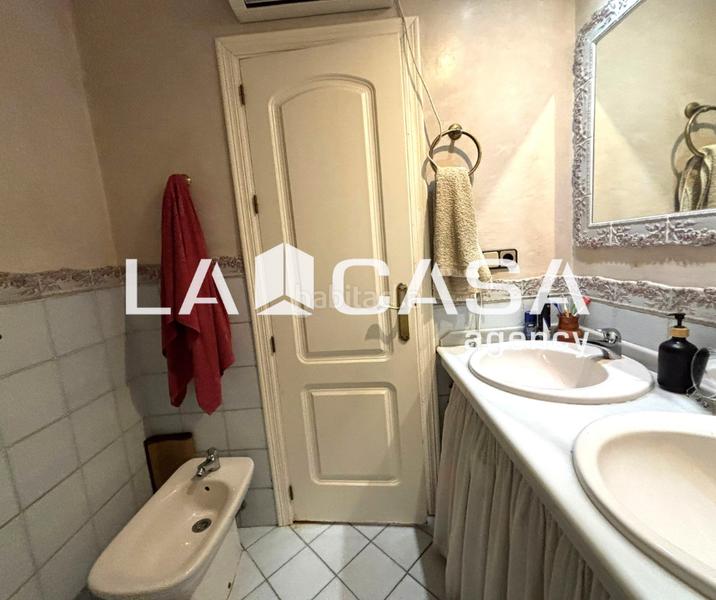 Foto dc11fd13-b369-48d0-bf52-cf23a53c40b2. Pis a Villegas Sevilla