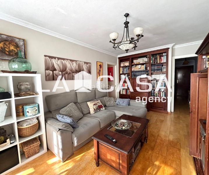 Foto debfc9de-b2ab-4bcb-a97b-79144bf7e338. Piso en Villegas Sevilla