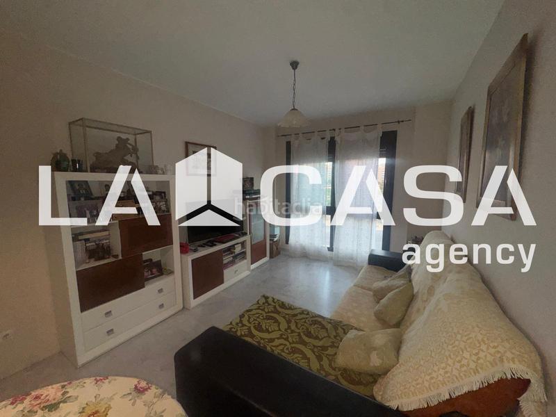 Foto 9ce183f7-530b-400a-9307-334495a69930. Flat with parking in Bellavista Sevilla