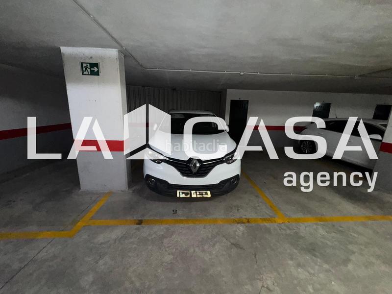 Foto cec69a3e-f6f2-4299-b224-3f3c784aaa2c. Flat with parking in Bellavista Sevilla