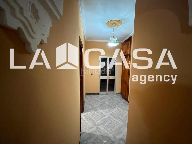 Foto 114125f8-1d08-44ad-8231-0460e4fa615b. House with parking in La Motilla - Fuente del Rey Dos Hermanas