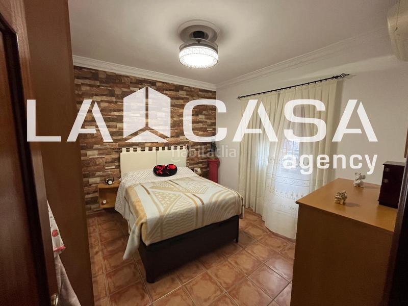 Foto a2cfdcff-0f84-4238-8ec0-a669380fdee3. House with parking in La Motilla - Fuente del Rey Dos Hermanas