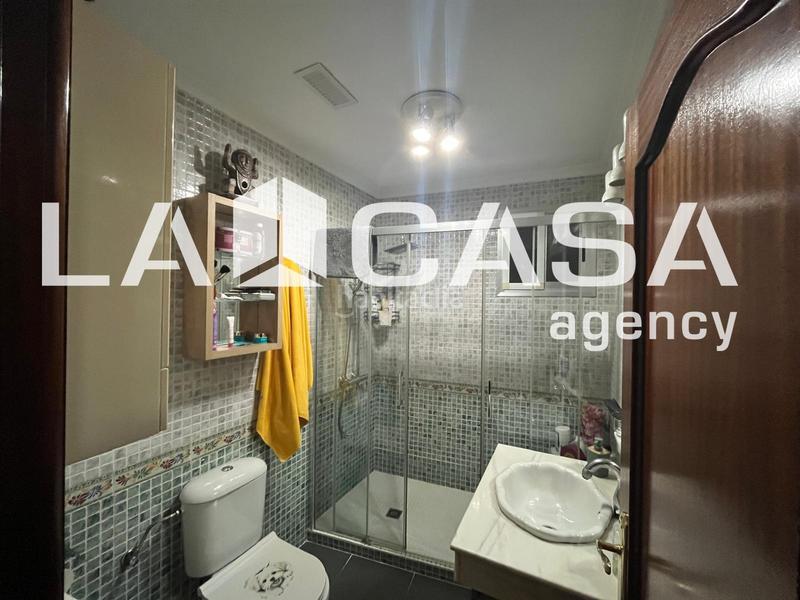 Foto bb791118-8dba-4bb9-beb2-2f748187ae65. House with parking in La Motilla - Fuente del Rey Dos Hermanas