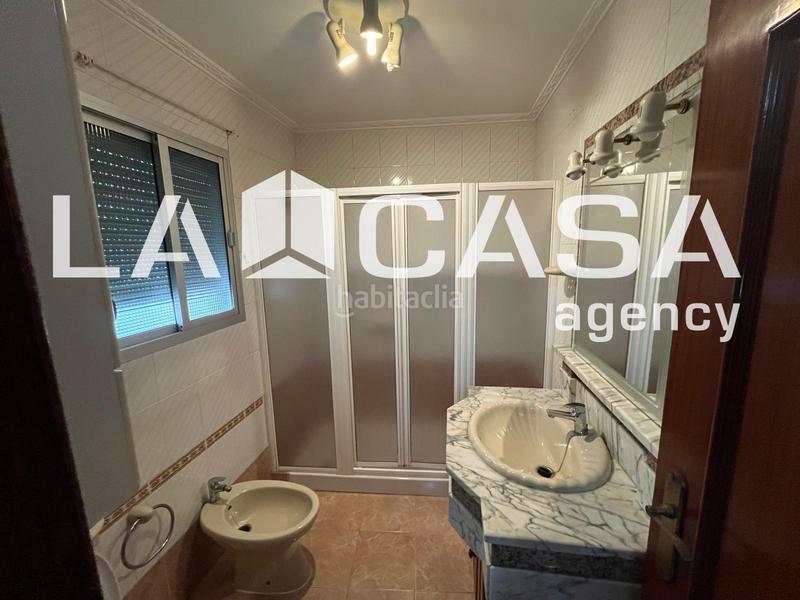 Foto dba3c1b1-fe6c-427d-93dd-6beb6d734ffc. House with parking in La Motilla - Fuente del Rey Dos Hermanas