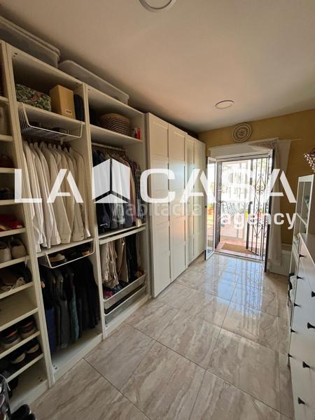 Foto 527bb971-9580-4608-9c89-8f696a7c3843. Casa adossada amb aparcament a La Motilla - Fuente del Rey Dos Hermanas