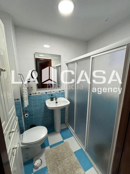 Foto df1c0bdb-4ea8-4d18-a295-2c3d5b9c27eb. Casa adossada amb aparcament a La Motilla - Fuente del Rey Dos Hermanas