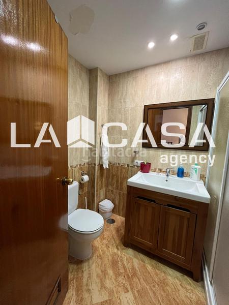 Foto df32248a-028b-4d58-8603-1c6af77df4b5. Casa adossada amb aparcament a La Motilla - Fuente del Rey Dos Hermanas