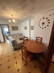 Appartement  Calle crevillente. Luminoso piso con balcón y excelente distribución en zona tranqu