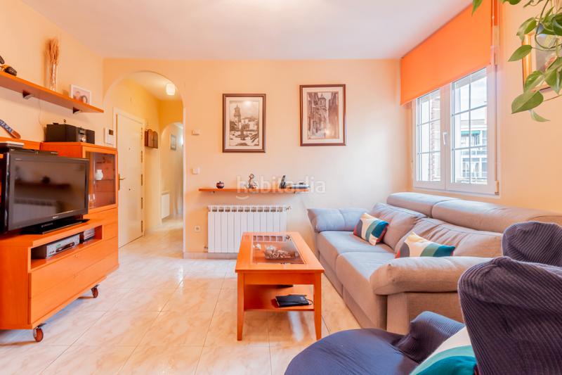 Foto 4d76419f-fab0-4cd5-b6e3-b9c3a998ae74. Piso en Abrantes Madrid