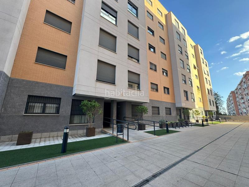 Foto 8cbc3c5a-76f5-476e-aa2e-955625520341. Appartamento con parcheggio in Palmete Sevilla