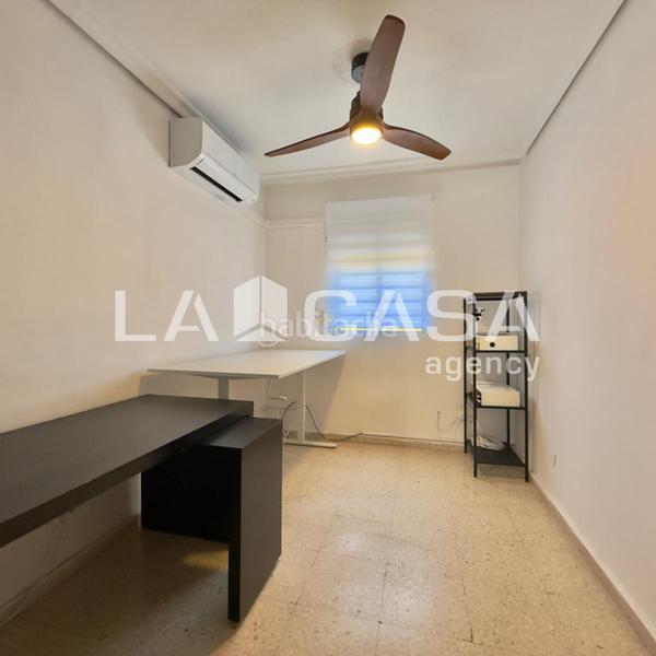 Foto 85ba1491-fa15-4678-9a0a-f854a0d00f06. Appartamento con riscaldamento in Pino Montano - Consolación Sevilla