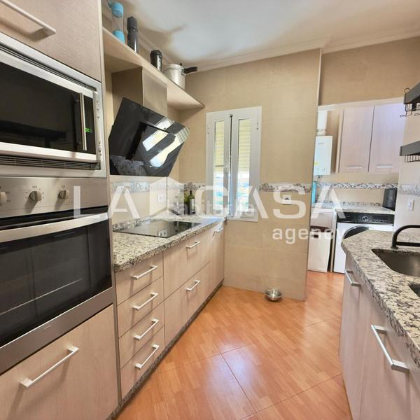 Foto 46f5f04a-8e53-4849-9abe-f704ecb134b3. Appartement avec chauffage dans Pino Montano - Consolación Sevilla