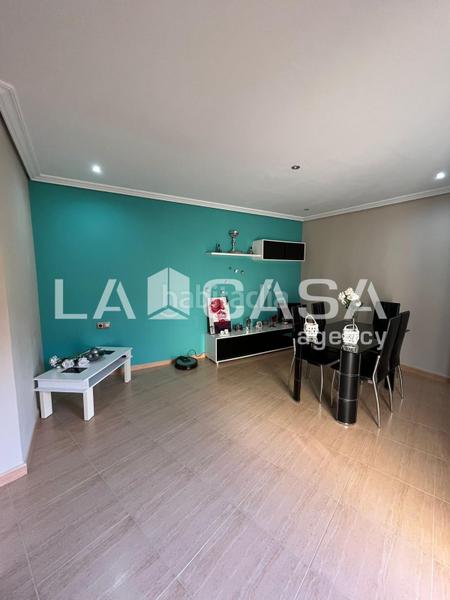 Foto 0705ee44-f645-4f35-b77a-6740d6d1f441. Casa con parcheggio in Vista Azul - Consolación Dos Hermanas