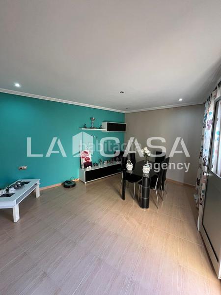 Foto 2eaf6371-b3db-4e13-8cbe-9075eec67703. Casa con parcheggio in Vista Azul - Consolación Dos Hermanas