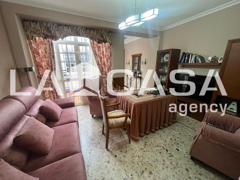 Foto 1f44d950-05f2-4abf-8830-6ef516ef3116. Maison avec parking dans Centro - Doña Mercedes Dos Hermanas