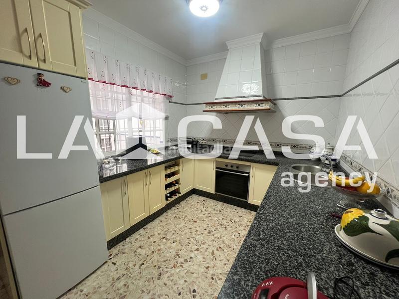 Foto 532c7799-95bd-4c29-9746-51a5c67ebd16. Maison avec parking dans Centro - Doña Mercedes Dos Hermanas