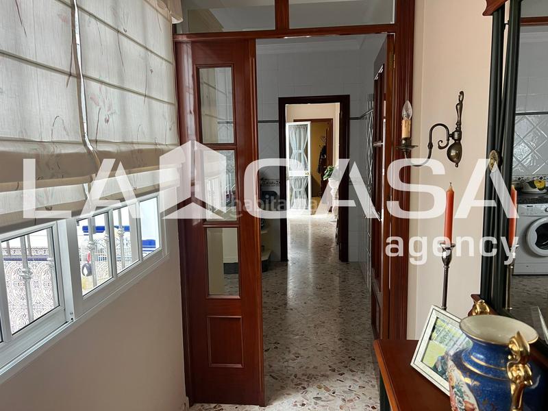 Foto 87cef279-edd9-421a-a3ff-a99497b29688. Maison avec parking dans Centro - Doña Mercedes Dos Hermanas