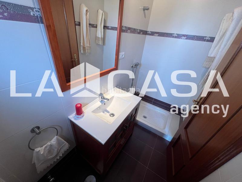 Foto c4a5c131-ebff-41c0-aead-3eb36fb3182e. Maison avec parking dans Centro - Doña Mercedes Dos Hermanas