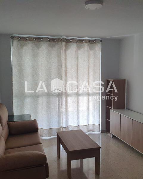 Foto 16842e58-be32-4b19-af96-07dd2944bc2e. Appartamento in El Torrejón - El Cerezo Sevilla