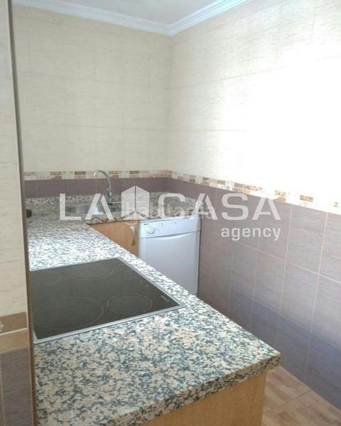 Foto f16431fc-8695-437d-b331-731abf888c11. Flat in El Torrejón - El Cerezo Sevilla