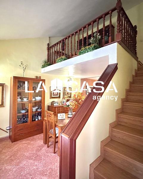 Foto e894cea8-d2bd-4ea0-a033-af5c1a9842fe. Casa adosada en Urbadiez - Entrepuentes Sevilla