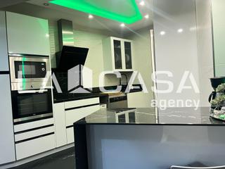 Haus in Centro - Doña Mercedes. Casa reformada con estilo moderno y espacios amplios en ave mari