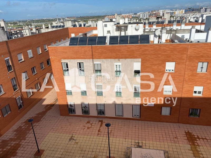 Foto 2cf4a87c-7849-4954-9557-37218ac388a3. Piso en Arco Norte - Avda España Dos Hermanas
