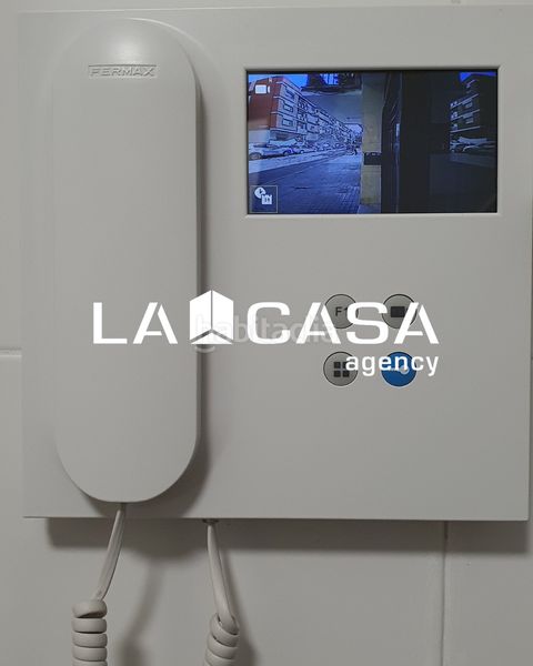 Foto 816783f0-9f2a-4f0a-b98a-58188805007b. Pis a Triana Este Sevilla