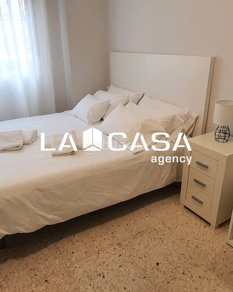 Foto 9c507f25-8081-4cea-9384-d1b4e6e3d24d. Pis a Triana Este Sevilla