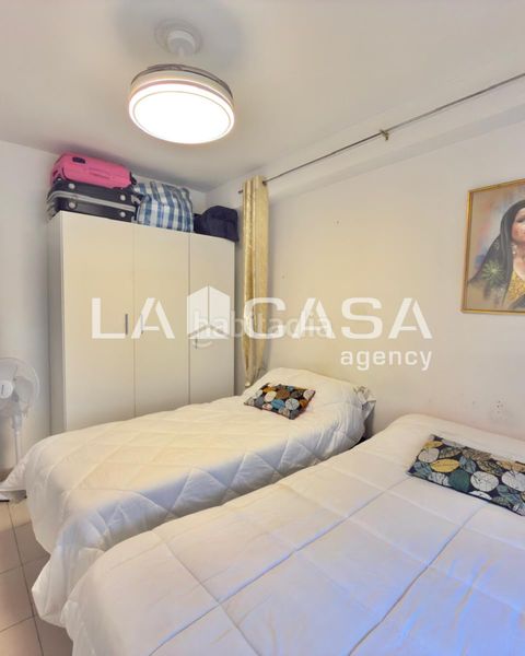 Foto 0341f900-8d98-48c2-ab3a-bf3eb0eb6ad9. Piso en El Torrejón - El Cerezo Sevilla