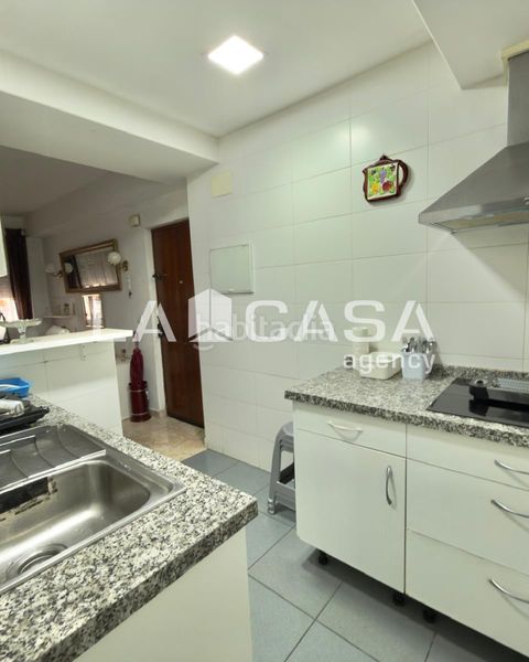 Foto 2c78a1f6-34a0-4680-8a27-b0628964f206. Piso en El Torrejón - El Cerezo Sevilla