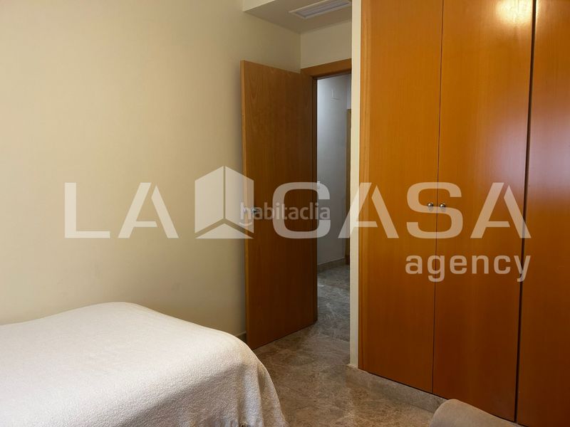 Foto bc3045b1-91e0-4cfc-81e3-d2a10b82bf51. Casa adossada a Olivar de Quintos Montequinto
