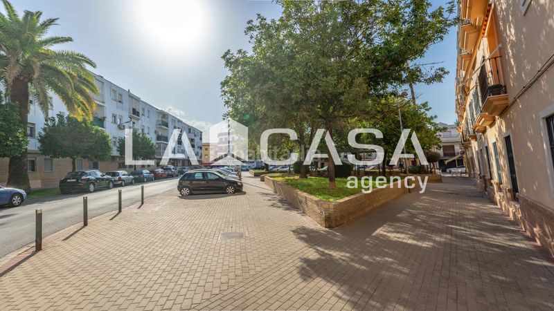 Foto b918bacc-87bd-488c-b60f-3c7b877c54a0. Pis a Centro - Doña Mercedes Dos Hermanas