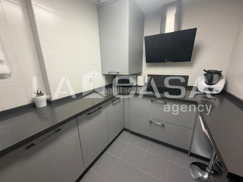 Foto ab233c7c-f0e4-4c2b-b335-0f825988902b. Pis amb aparcament a Entrenúcleos Dos Hermanas