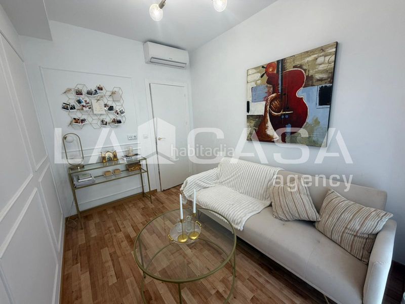 Foto b7ce5d5d-1287-4a84-ace7-2c321e356f2f. Pis amb aparcament a Entrenúcleos Dos Hermanas