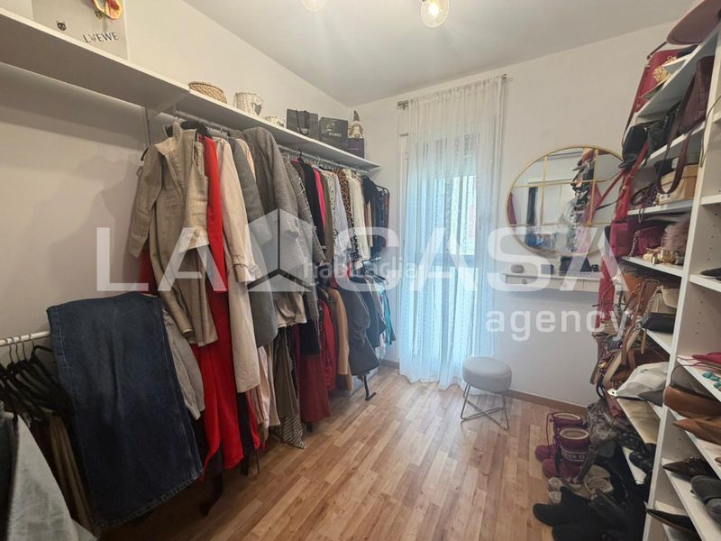 Foto d9f2dabc-2f46-4245-89cb-a3c9452b5486. Pis amb aparcament a Entrenúcleos Dos Hermanas