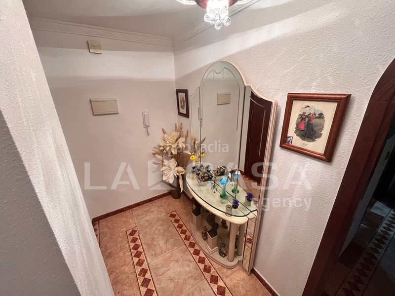 Foto 33c3126c-a54e-4097-baac-c2dc8a808e22. Pis a San Bernabé Algeciras