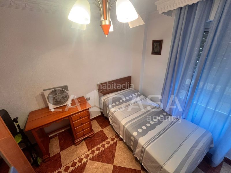 Foto 5a16f1d6-8e3b-40ed-b80c-c4dc59a5c443. Pis a San Bernabé Algeciras