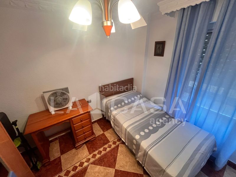 Foto 7421c703-6c1e-41a5-adaf-e8ae5896991e. Pis a San Bernabé Algeciras