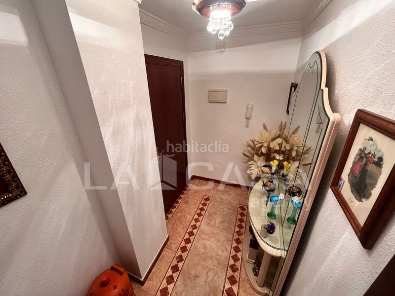 Foto bb529b14-bef2-4dde-ab37-1ad97a9d2143. Pis a San Bernabé Algeciras