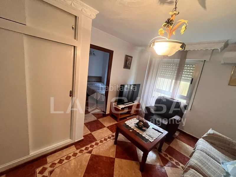 Foto c91cc433-91c5-4bd7-8811-9ec41689b0d0. Pis a San Bernabé Algeciras