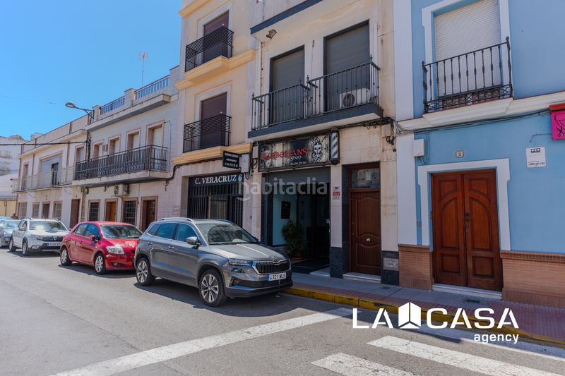 Foto 6ba06dca-4d95-4ee2-acb2-ebd87e14ddba. Casa amb aparcament a Centro - Doña Mercedes Dos Hermanas