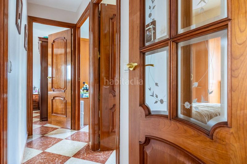 Foto 8bbb19a0-0d9d-43a5-b11a-80e55f60e642. Piso en Juan XXIII - Rochelambert Sevilla