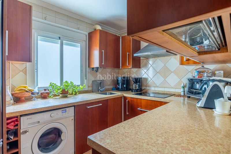 Foto ca8b2d2a-5e6f-48b4-854b-f9e1d583e735. Piso en Juan XXIII - Rochelambert Sevilla