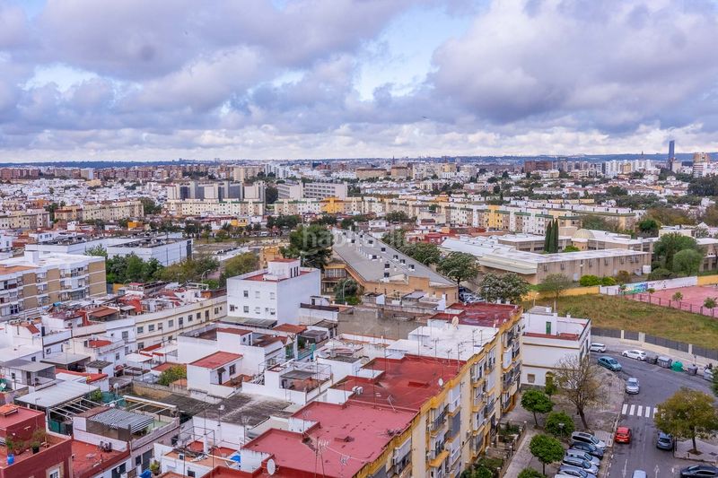 Foto e42ad8b1-ff61-4413-ad30-c324b97f78b6. Piso en Juan XXIII - Rochelambert Sevilla