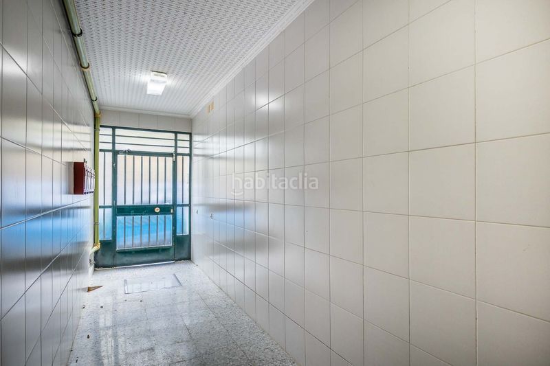 Foto 0746596c-c22b-4698-9ce3-d45ece31b9a1. Piso en Juan XXIII - Rochelambert Sevilla